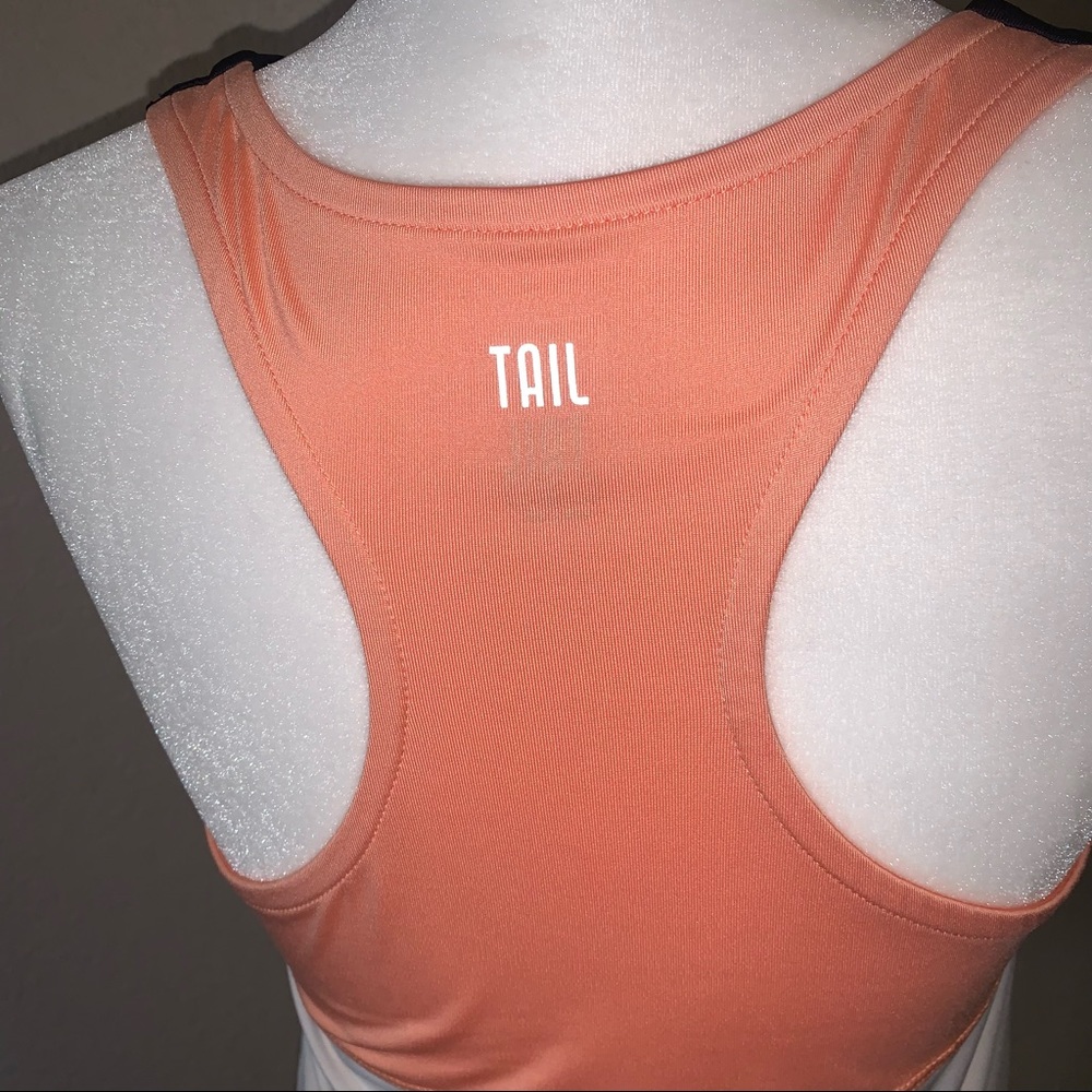 TAIL Activewear Size S - Picture 2 of 9